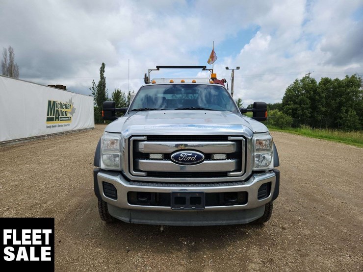 2011-ford-f550-image-22