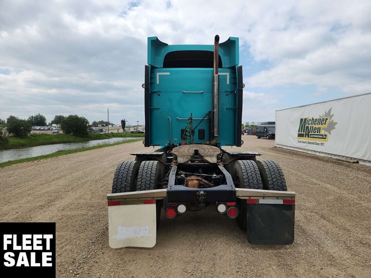 2019-peterbilt-579-image-6