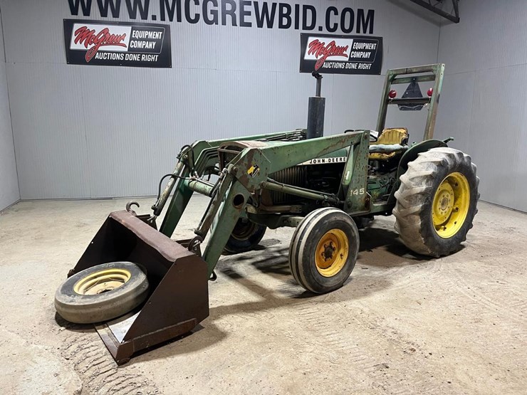john-deere-2040-image-2