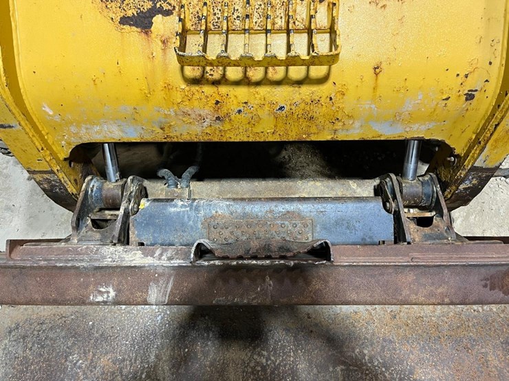 caterpillar-272d-image-10