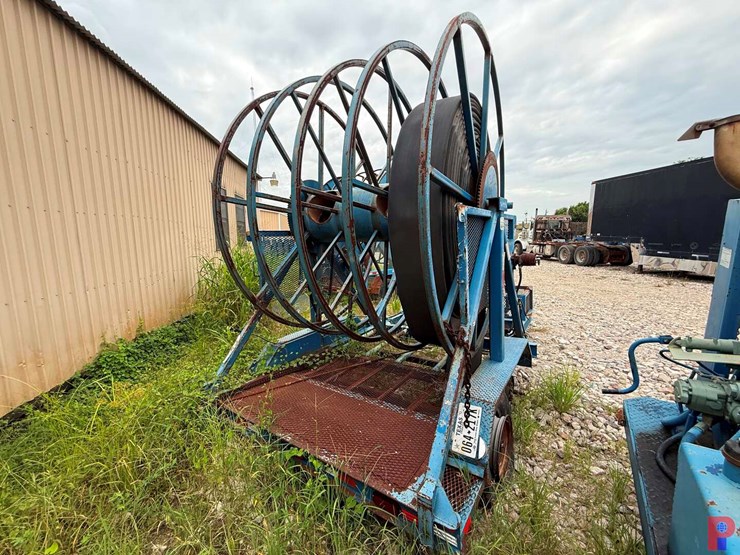 2014-luttrell-welding-services-19’-x-96”-t/a-bumper-pull-hydraulic-reel-trailer-image-1