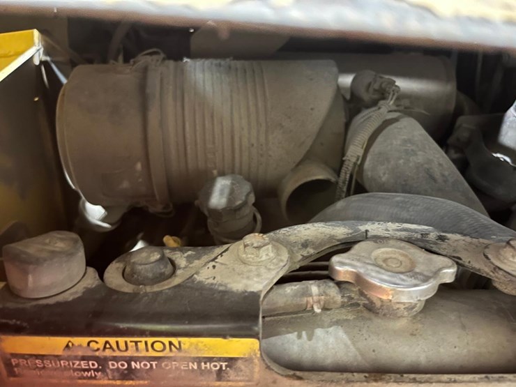 deere-ct322-image-16
