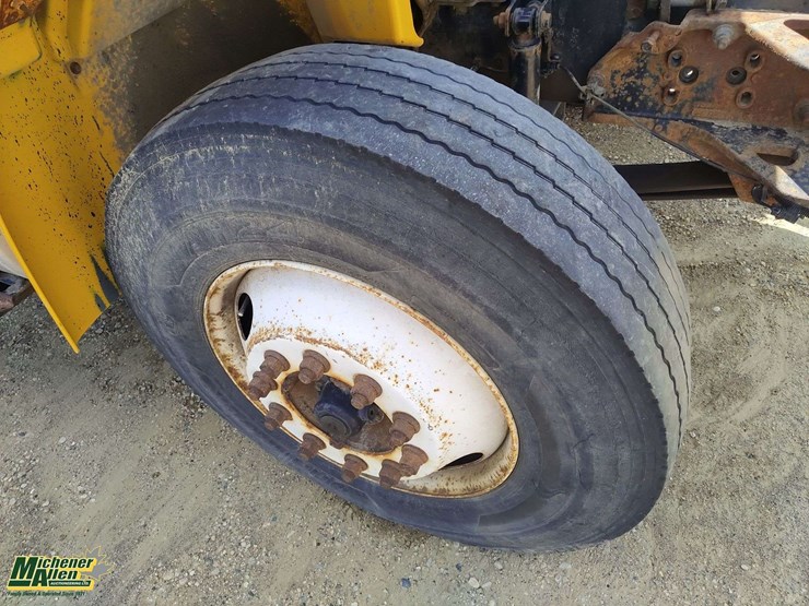 2009-international-durastar-4300-image-18