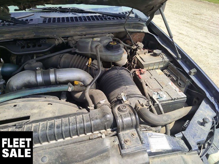 2003-ford-f550-image-21