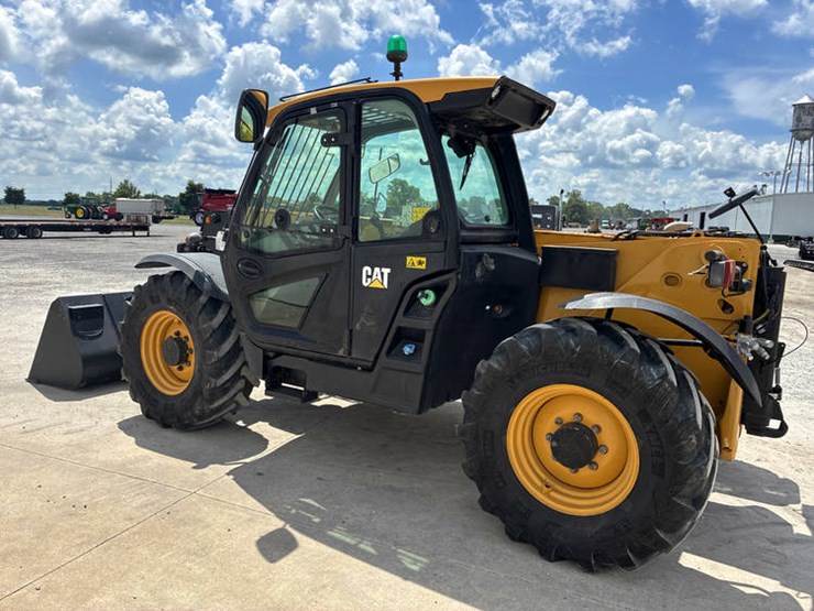 2018-caterpillar-th408d-image-9