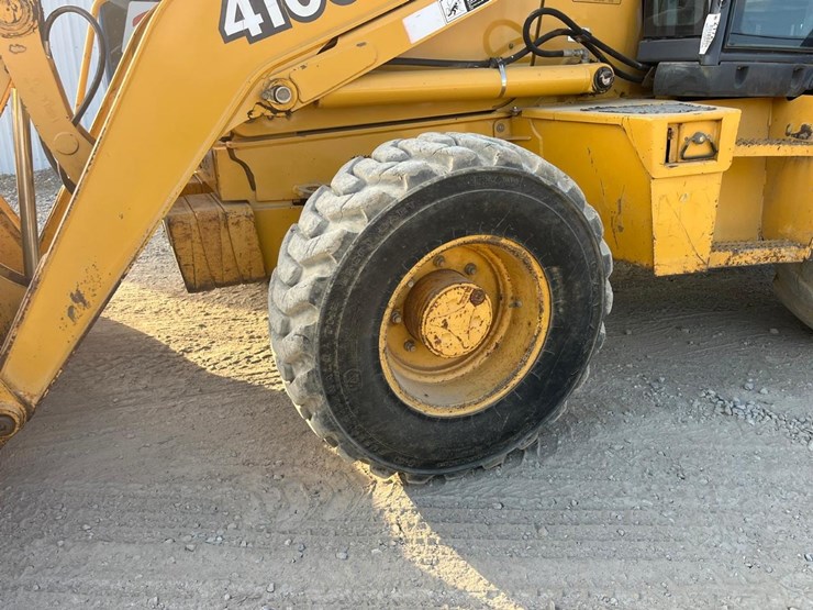 deere-410g-image-12