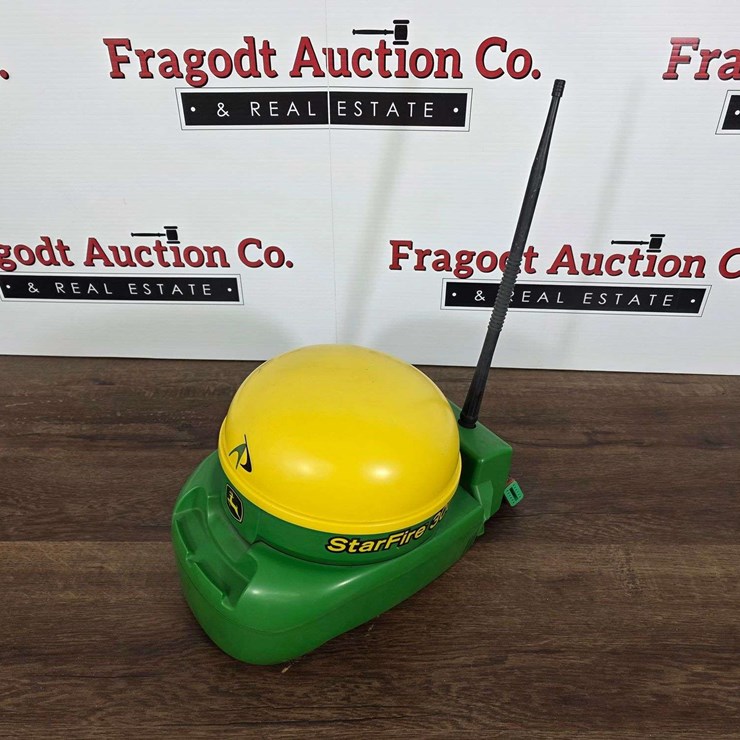 Starfire 3000 Receiver SN: PCGT3TA715834 with RTK Radio SN: PCSRB9A578720