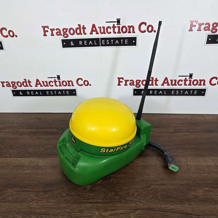 Starfire 3000 Receiver SN: PCGT3TA452452 with RTK Radio SN: PCSR09A969287