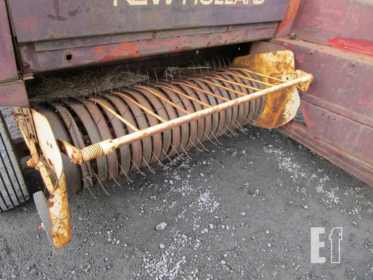 new-holland-315-image-3