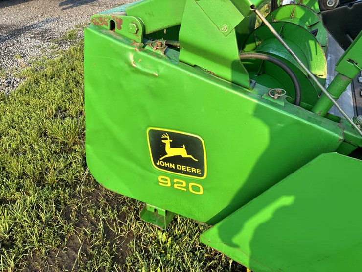 john-deere-920-image-10