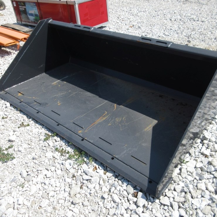 Wolverine Quick Attach 68" Bucket