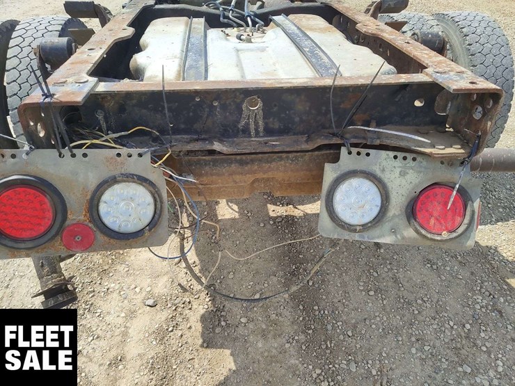 2003-ford-f550-image-29