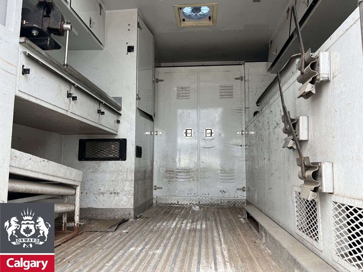 2012-international-durastar-4300-image-23