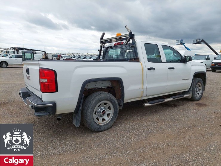 2017-gmc-sierra-1500-image-4