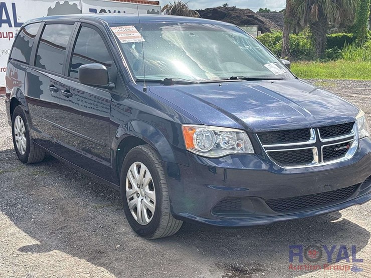 2017-dodge-grand-caravan-se-image-2