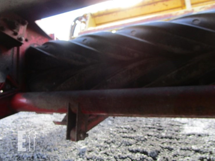 new-holland-477-image-7