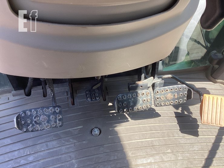 2018-john-deere-5090r-image-17