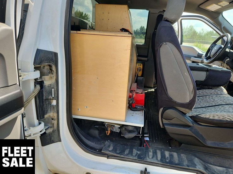 2020-ford-f350-image-19