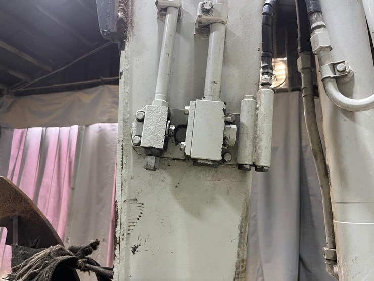 takeuchi-tb370-image-12