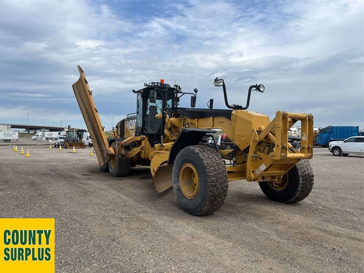 2015-caterpillar-14m-image-20