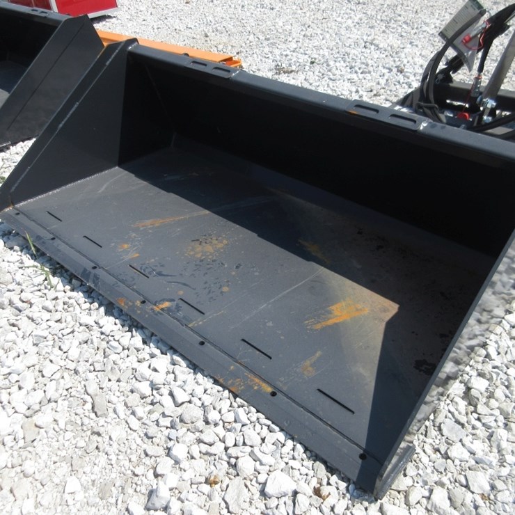 Wolverine 68" Quick Attach Bucket