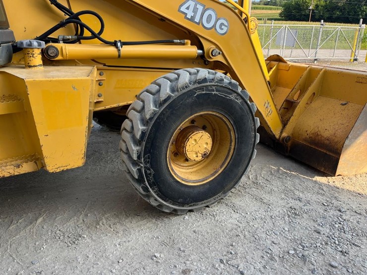 deere-410g-image-23