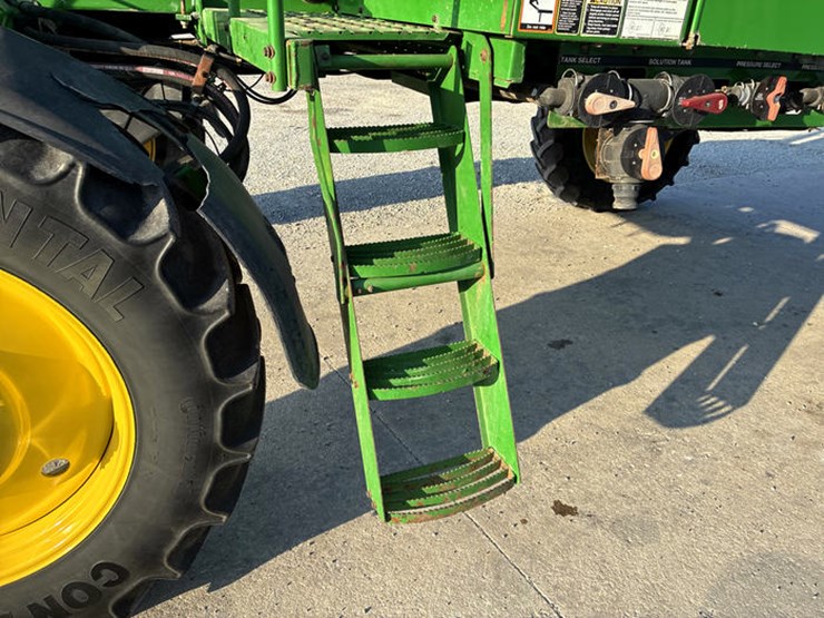 1999-john-deere-4700-image-23