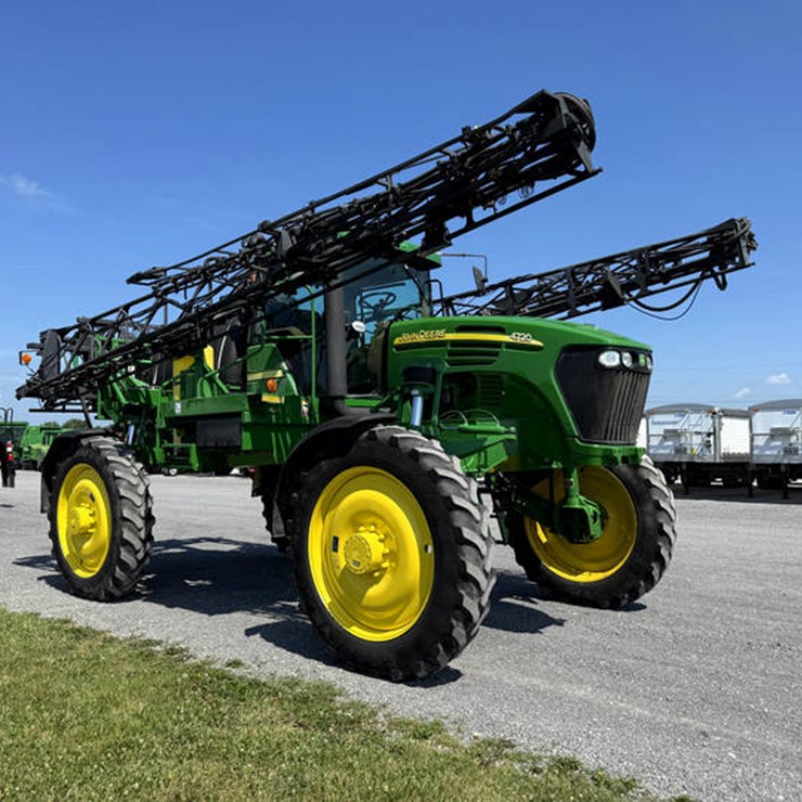 2005 JOHN DEERE 4720