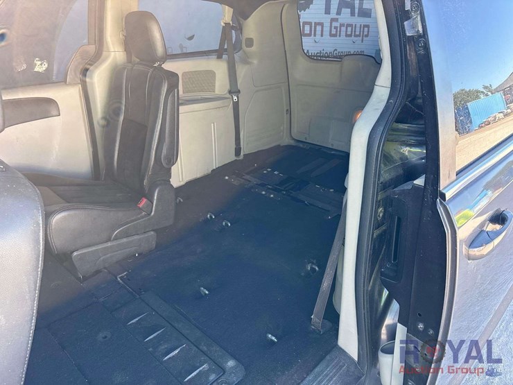 2018-dodge-grand-caravan-sxt-image-20