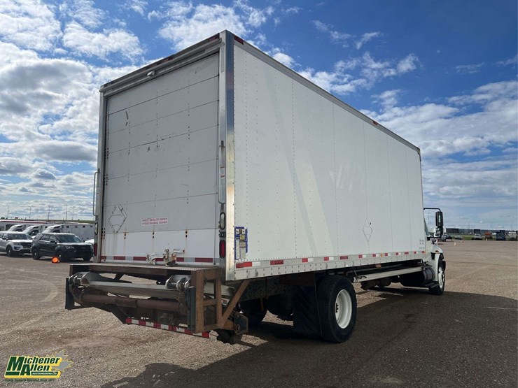 2009-international-durastar-4300-image-4