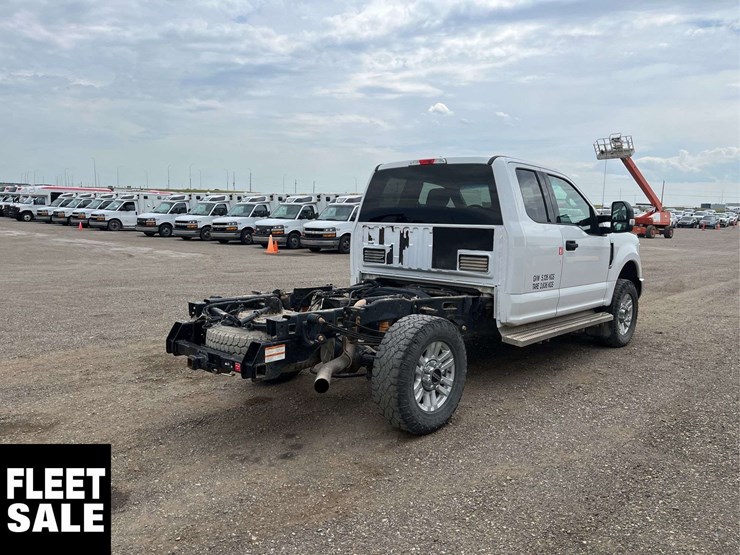 2019-ford-f350-image-11