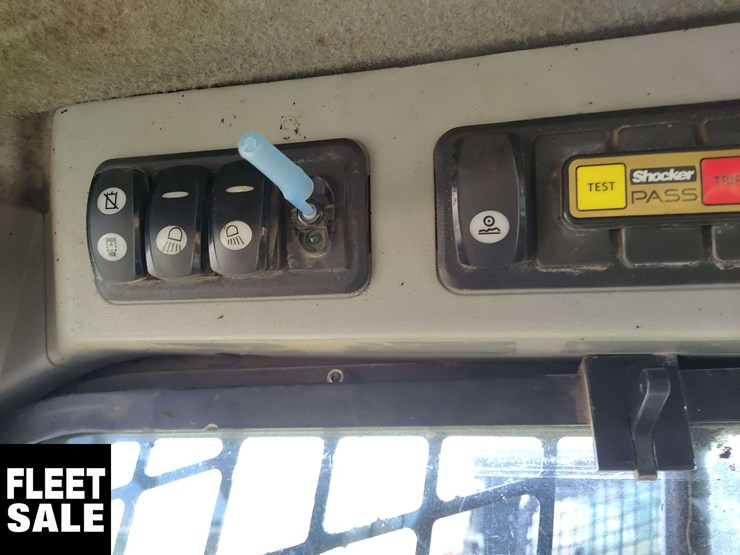 2019-caterpillar-262d-image-6