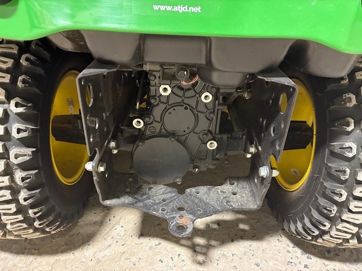 john-deere-x738-image-14