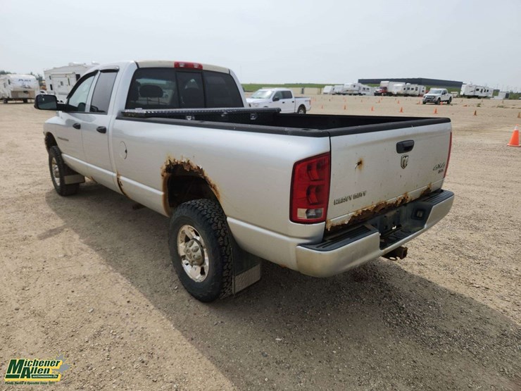2005-dodge-ram-2500-image-3