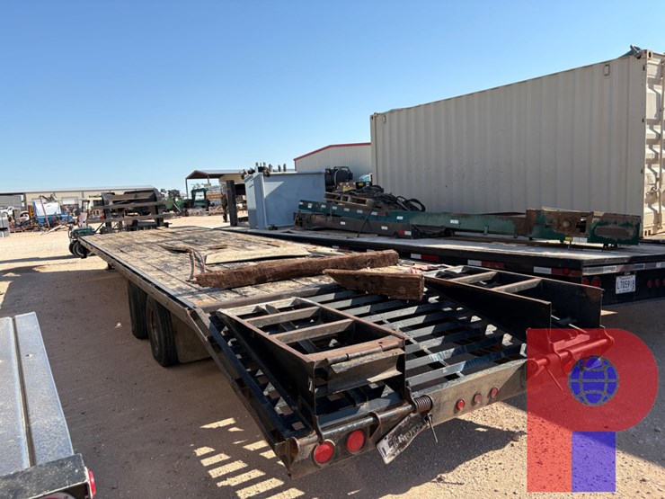 2012-bestbilt--35’-x-101”-t/a-gooseneck-trailer-image-3