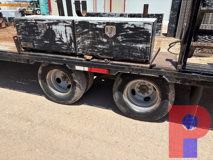 2012-big-tex-26’-x-102”-t/a-gooseneck-tool-transport-trailer-image-8