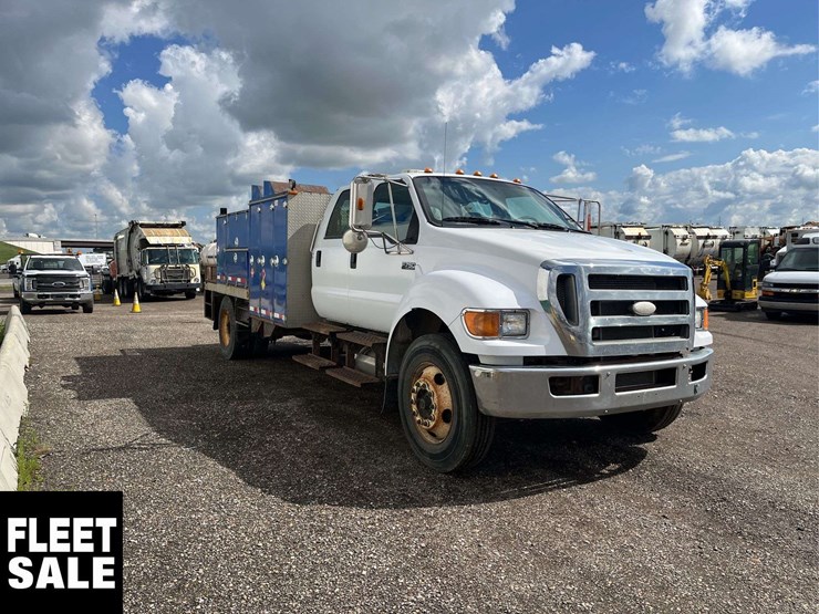 2008-ford-f750-image-4