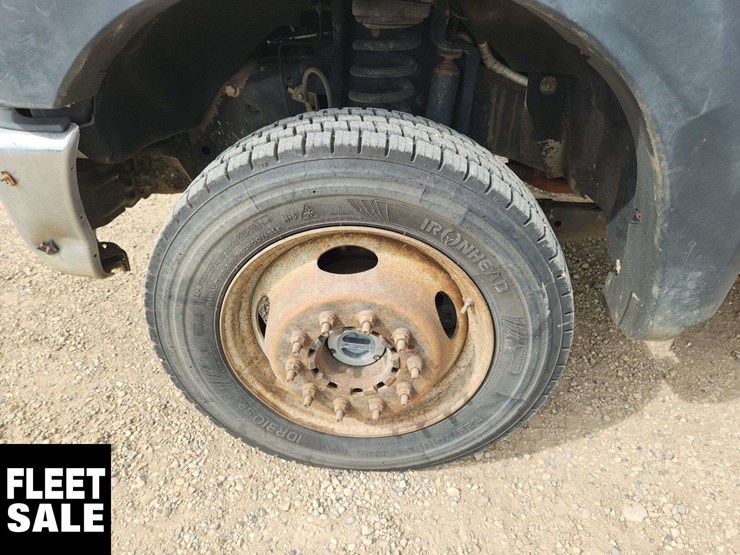 2016-ford-f550-image-32