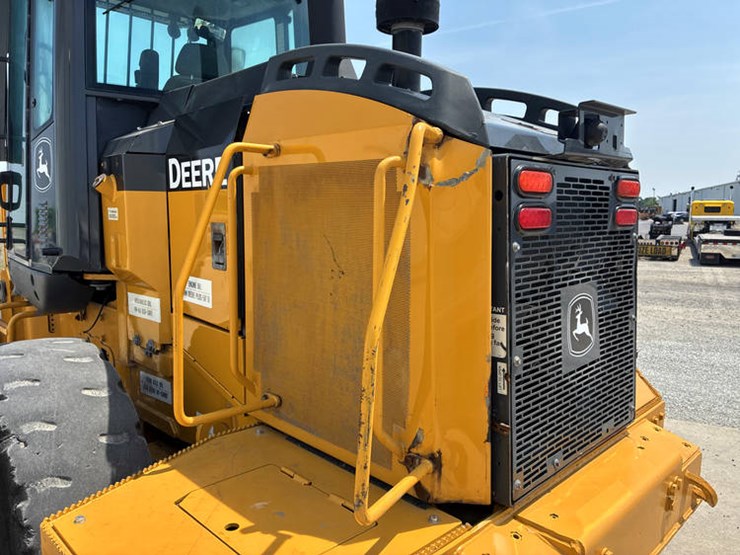 2018-john-deere-2018-image-37