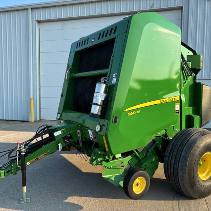 2019 JOHN DEERE 560M