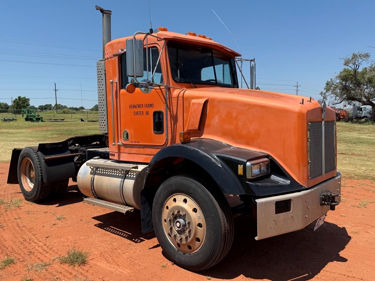 1990-kenworth-t400-image-6