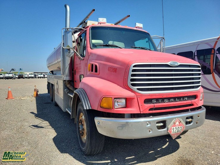 2002-sterling-lt9500-image-4