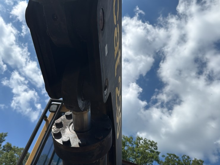 tigercat-230-image-22