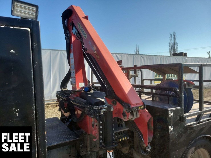 2011-ford-f550-image-22