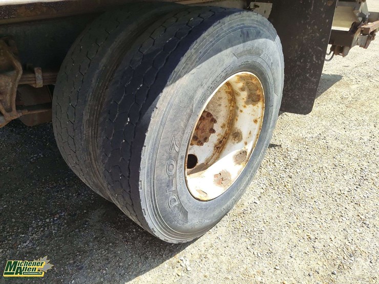 2009-international-durastar-4300-image-20