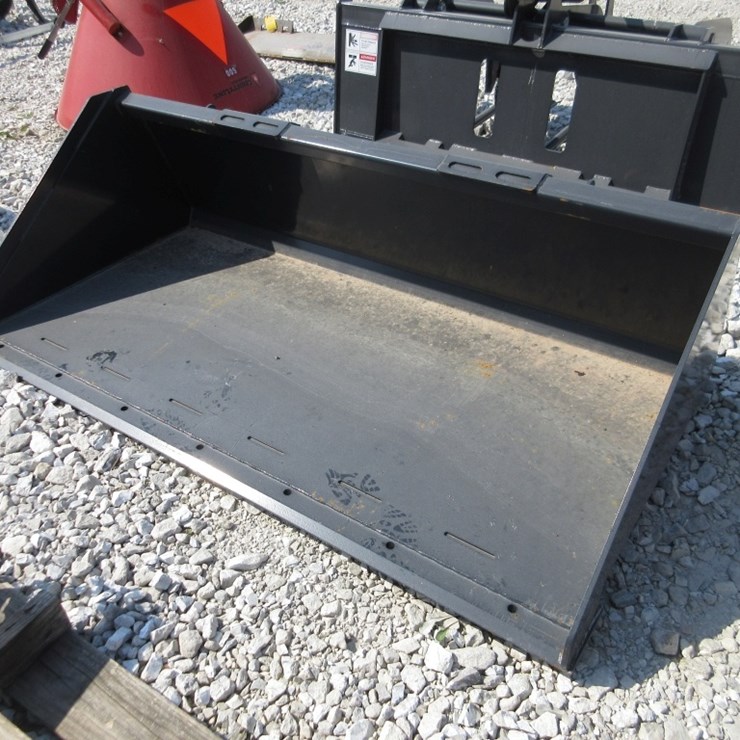 Wolverine 74" Quick Attach Bucket