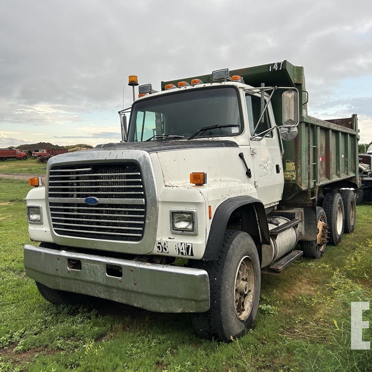 1997 FORD LT8000