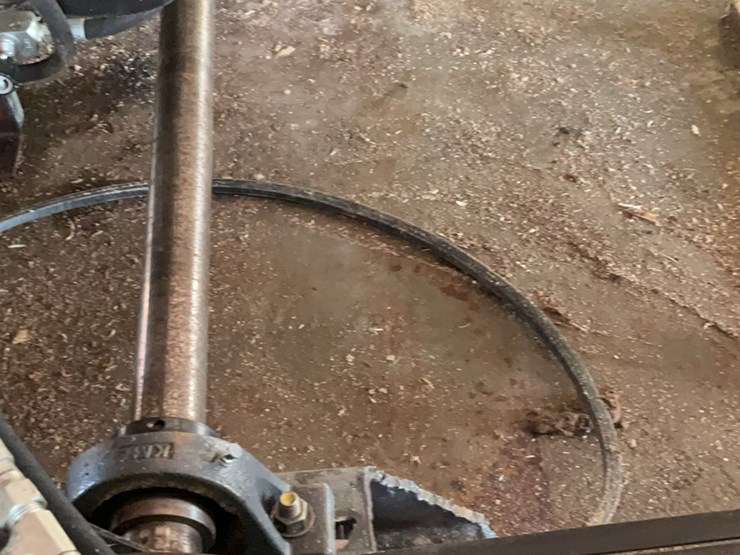 #117-•-lineshaft-with-hyd-pump-and-tank-image-12