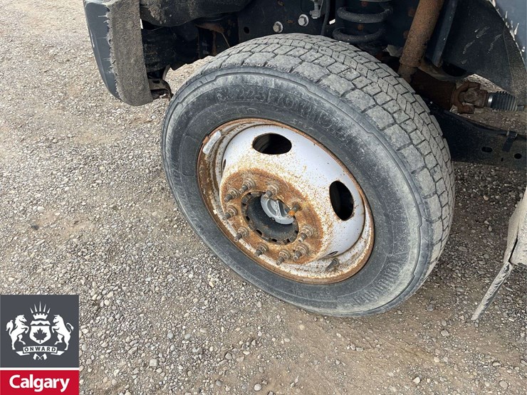 2015-ford-f550-image-12