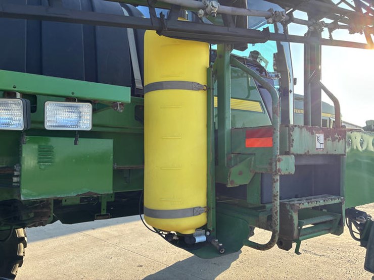1999-john-deere-4700-image-39